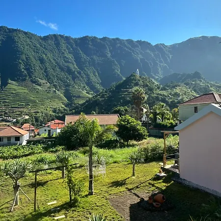 The Valley House Ii Chalet *