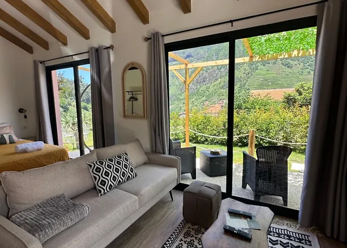 木屋 The Valley House Ii